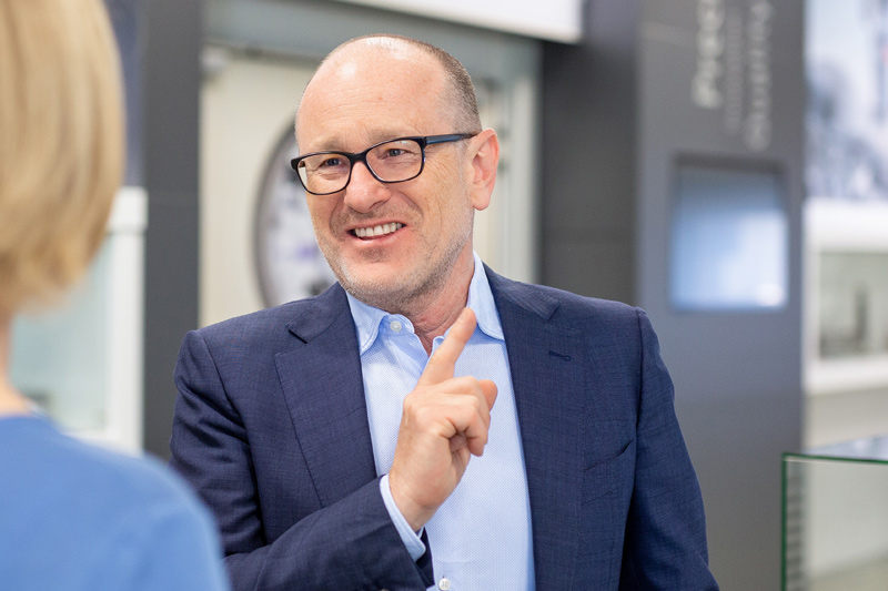 MAPAL's CTO Jacek Kruzsynski in the test centre in Aalen.
