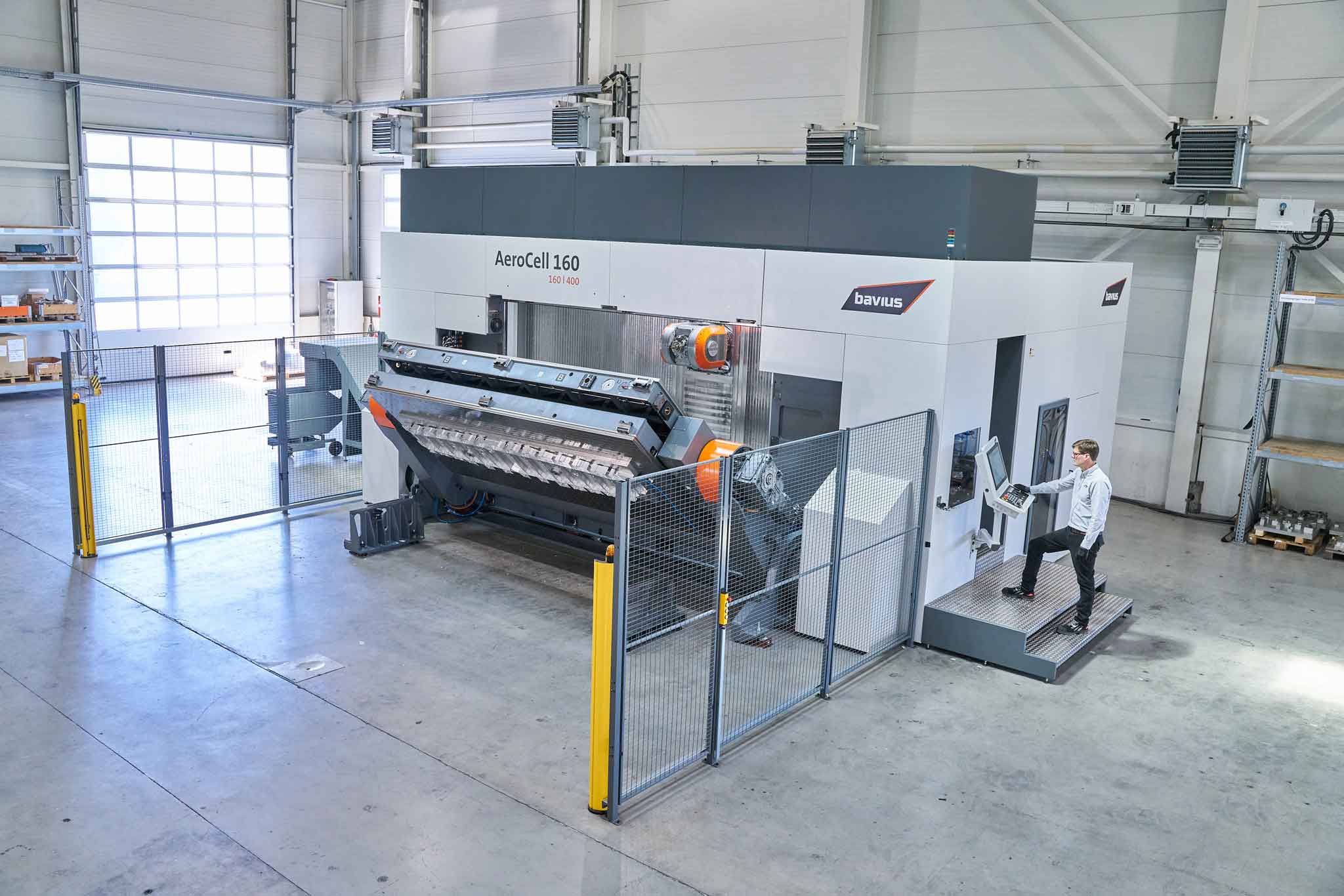 The bavius horizontal machining center AeroCell 160 can be seen as a whole.