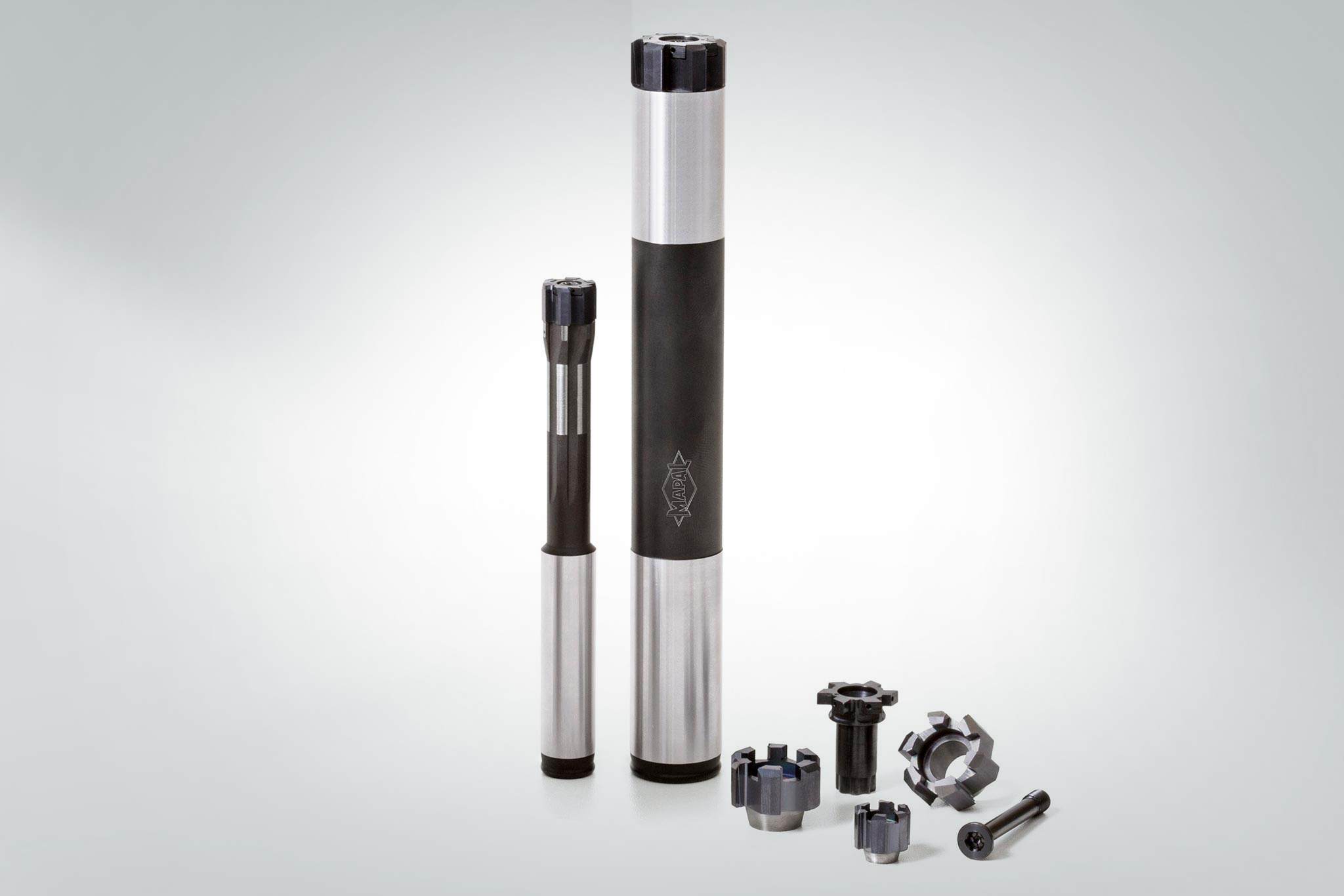 The range of reamers with pressed heads is shown. The system is disassembled into its individual parts.