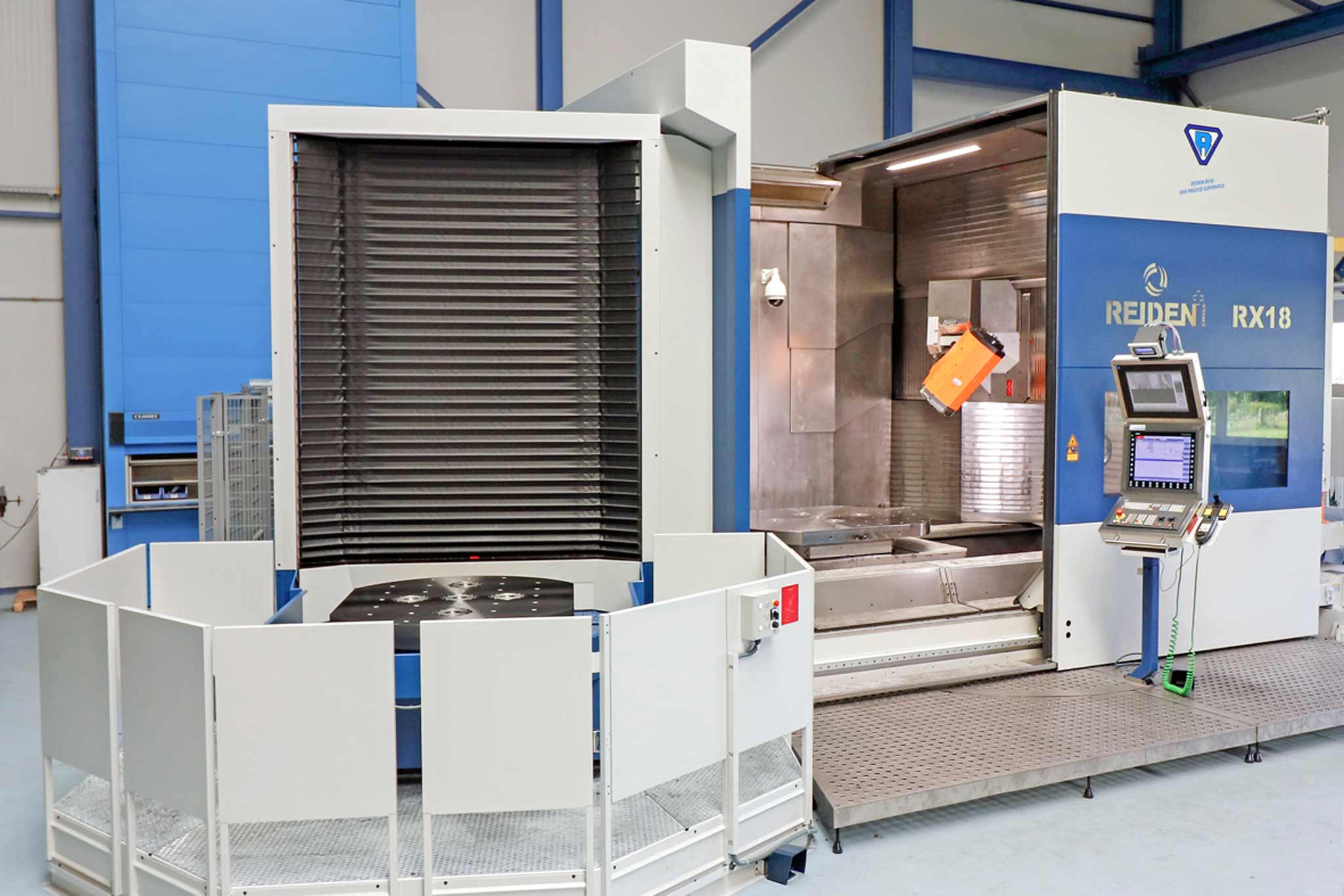 The turning-milling centre RX18 of Reiden Technik AG.