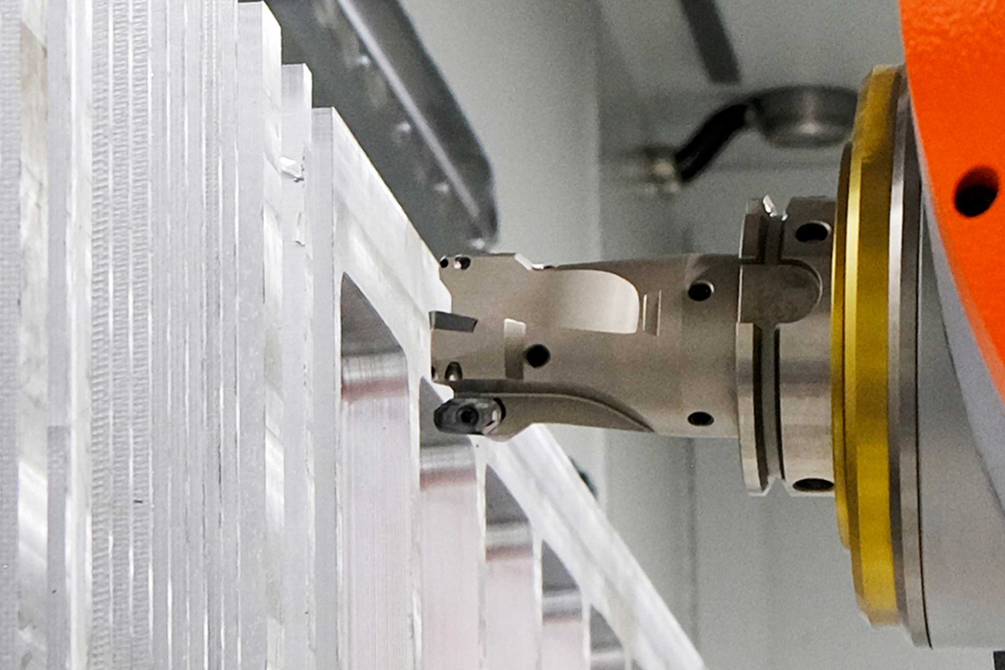The NeoMill-Alu-QBig mounted on a machine tool.