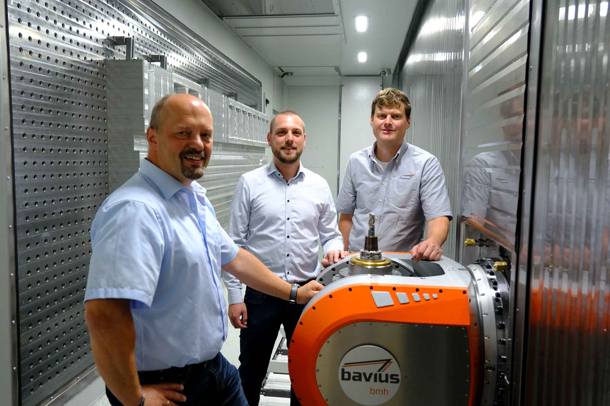 Thomas Jungbeck, Tim Rohmer and Stefan Diem are in the machine room.