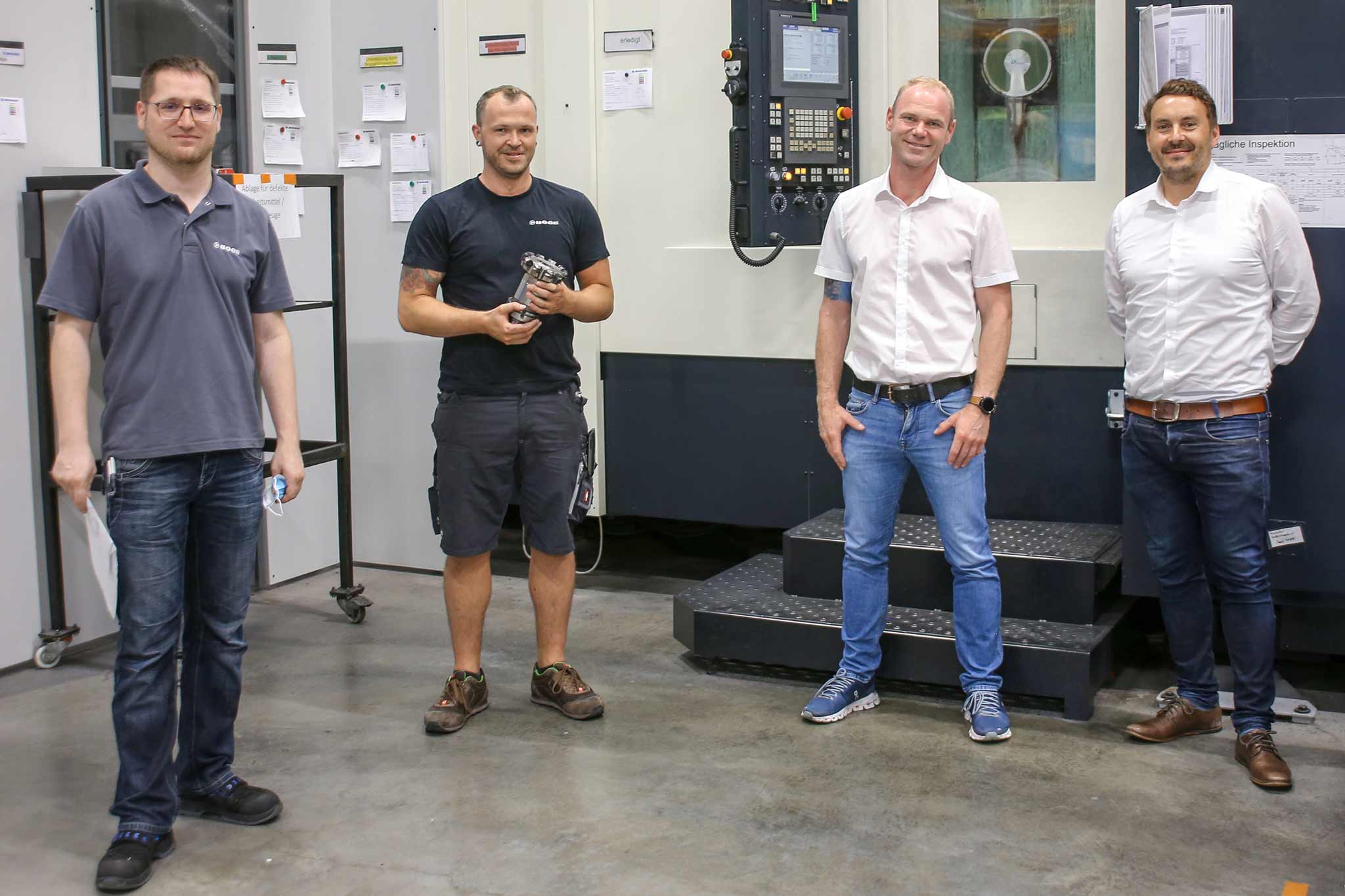 Mario Birkner and Kevin Schmidt of the BOGE site in Großenhain with Heiko Süß and André Ranke from MAPAL (f.l.t.r.).